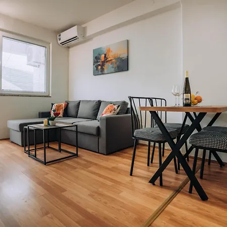 43 Apartment